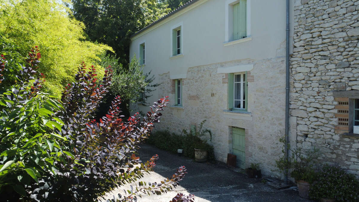 Maison à SAINT-AMANS-DE-PELLAGAL