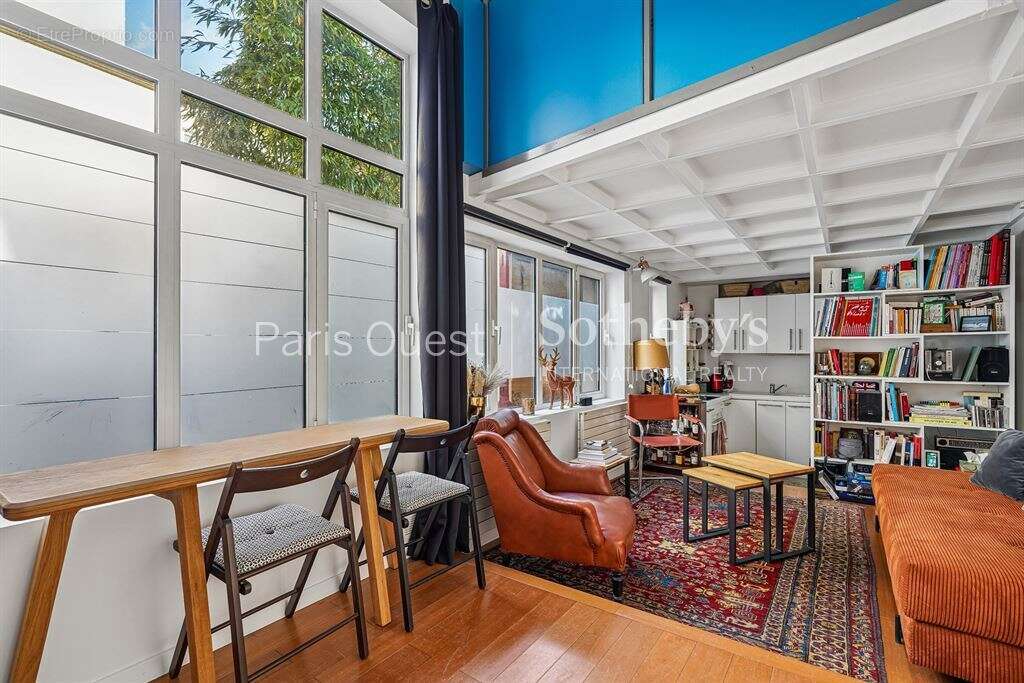 Appartement à NEUILLY-SUR-SEINE