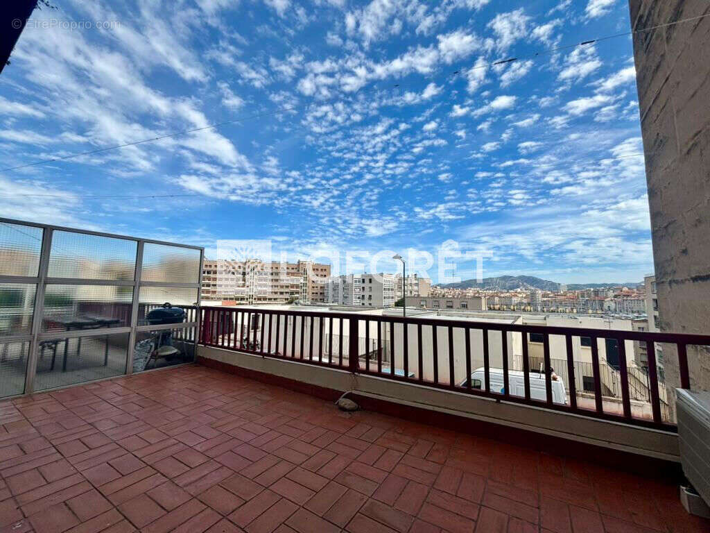 Appartement à MARSEILLE-2E