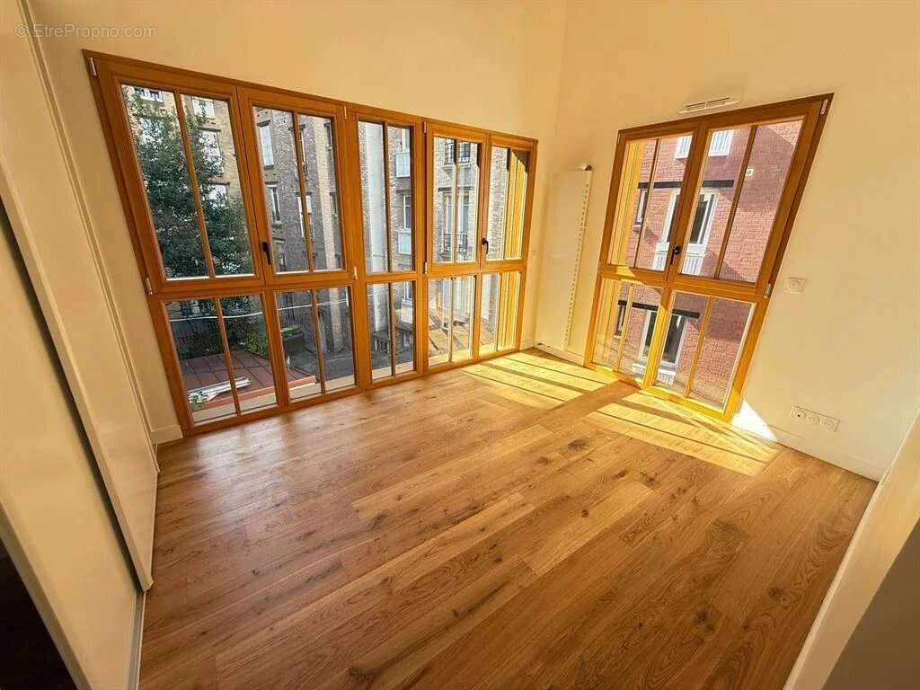 Maison à PARIS-12E