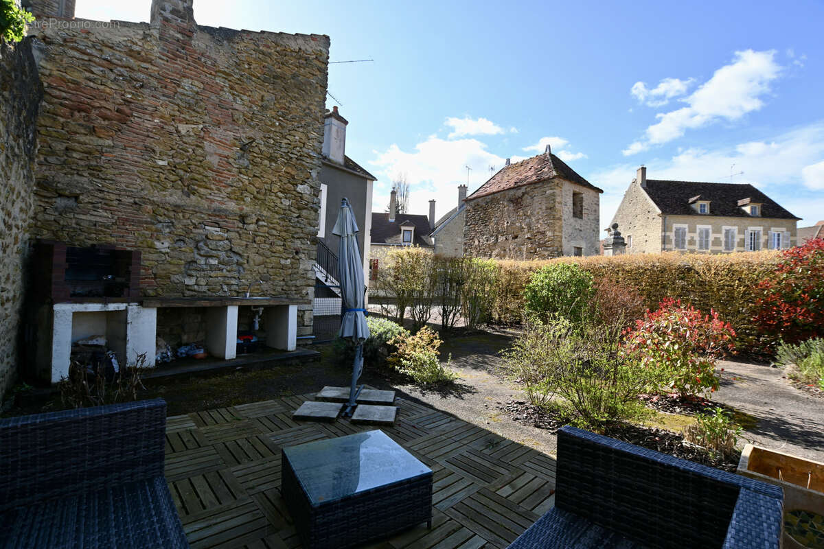 Maison à SAUVIGNY-LE-BOIS