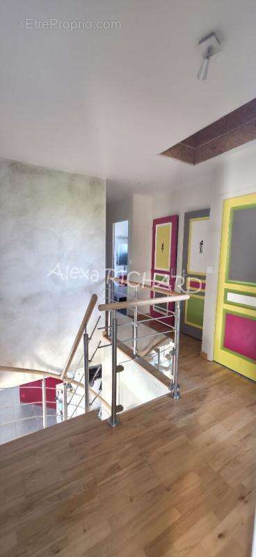 Maison a vendre  propriété d'exception  dpe classe a - photo 8