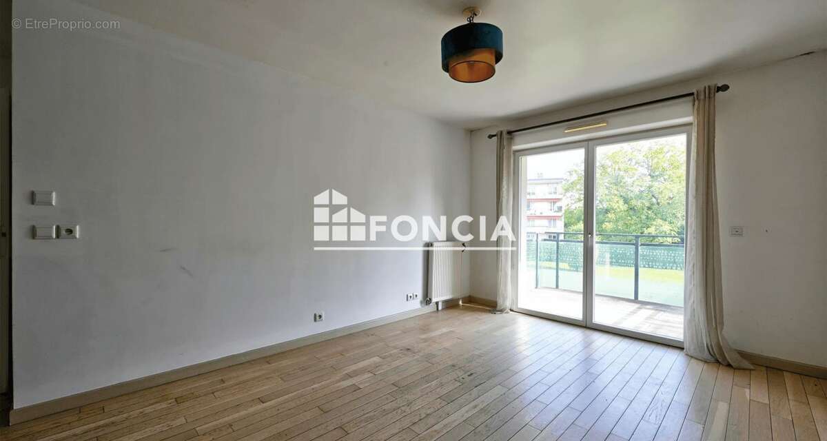 Appartement à BOIS-D'ARCY