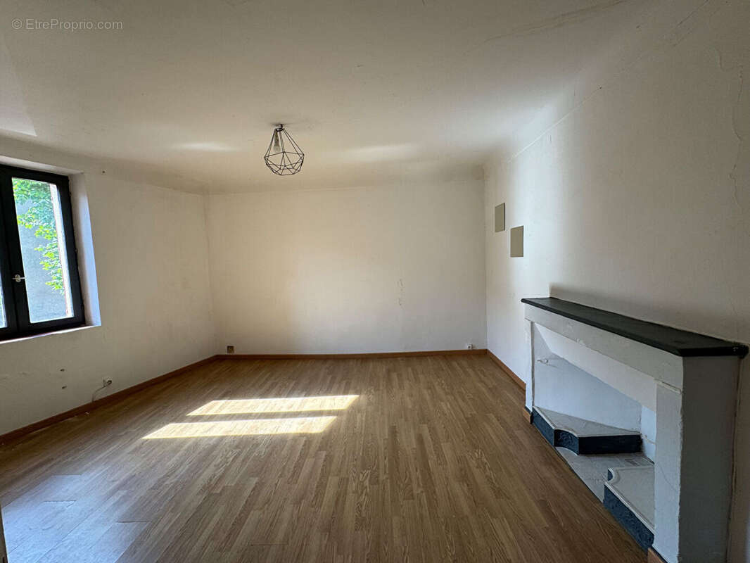 Maison Apt 3 pièce(s) 110 m2 - photo 8