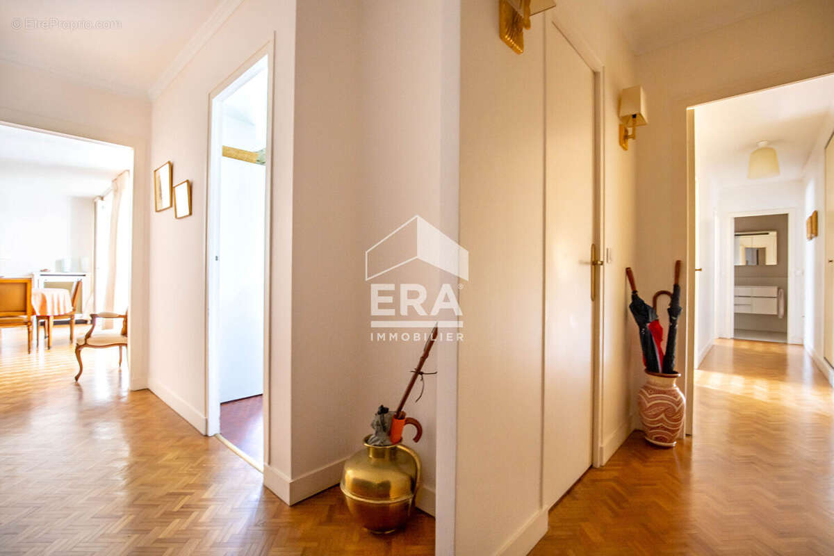 Appartement à PARIS-12E