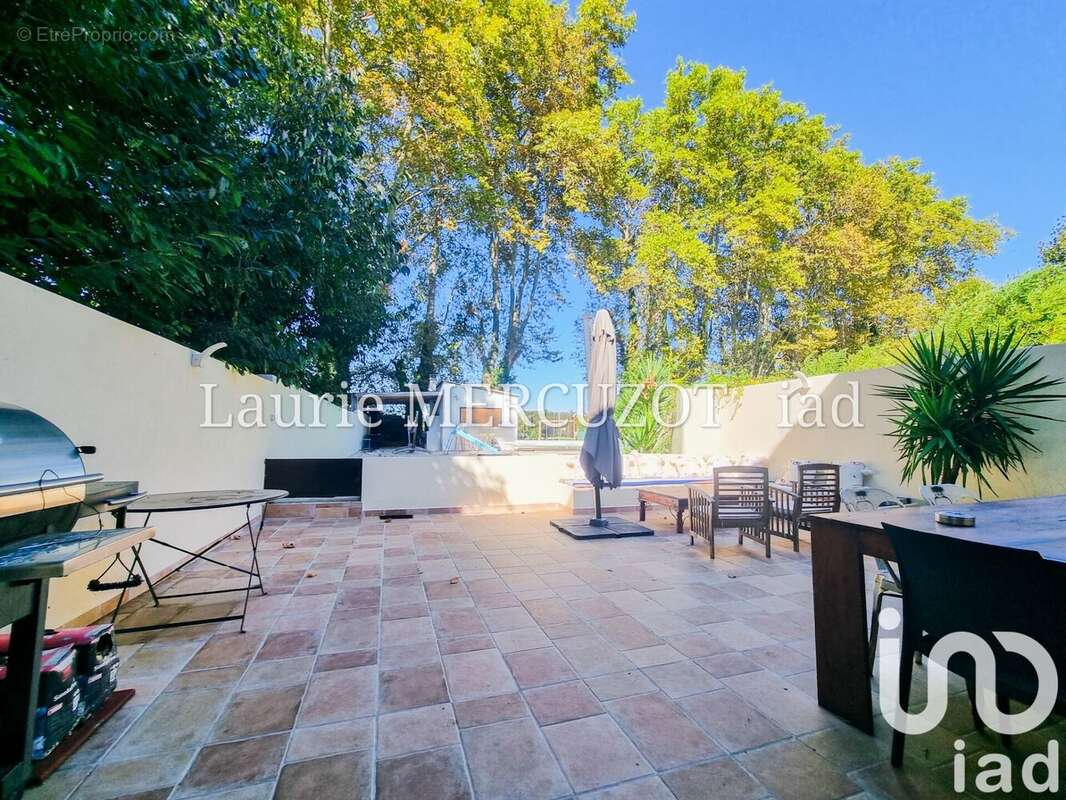 Maison 197 m² à Saint-Cyprien  - photo 8