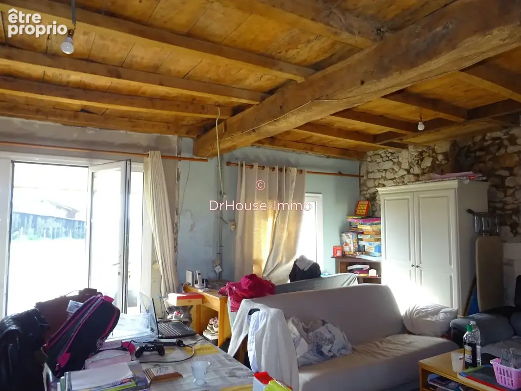 Maison 270 m² à Saint-Andre-De-Cubzac  - photo 7