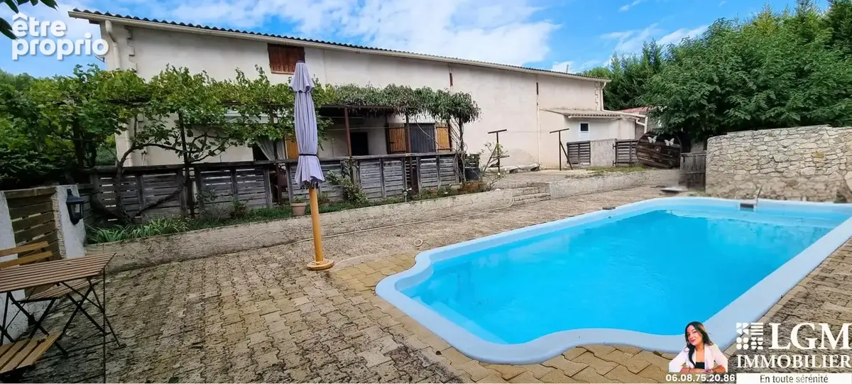 Propriété de caractère 333 m² avec piscine sur 1,6 hectare - photo 4
