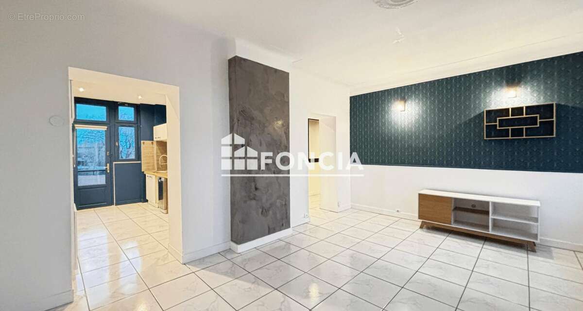 Appartement à SAINT-ETIENNE