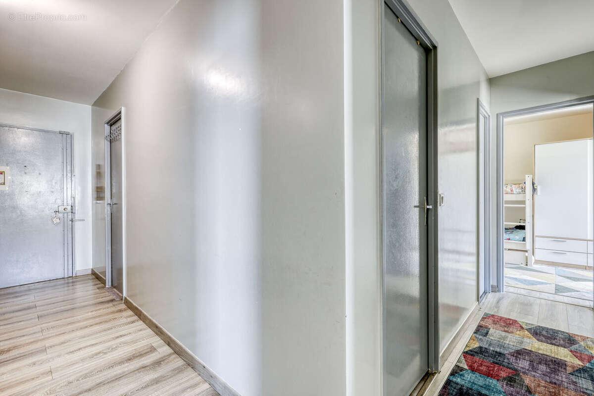 Photo 9 - Appartement à THIAIS