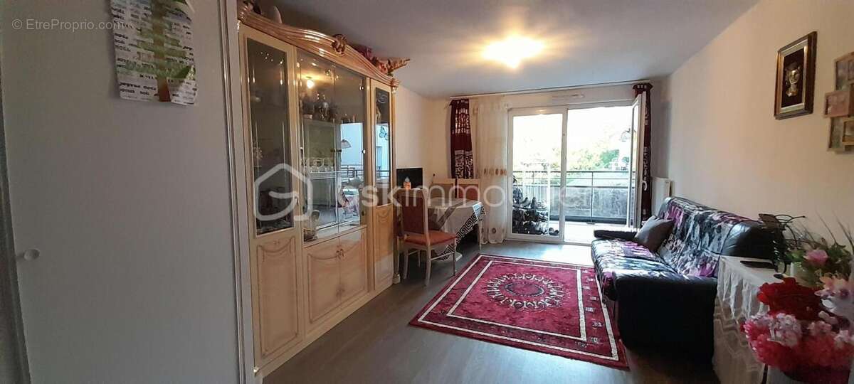 Appartement à MENNECY