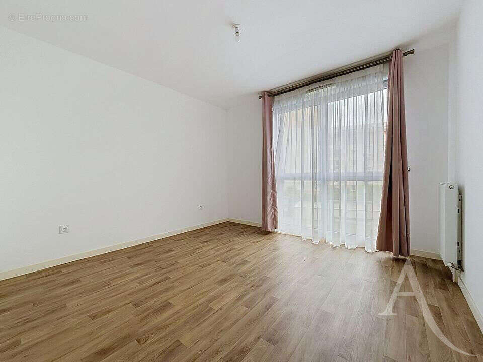 Appartement à MANTES-LA-VILLE