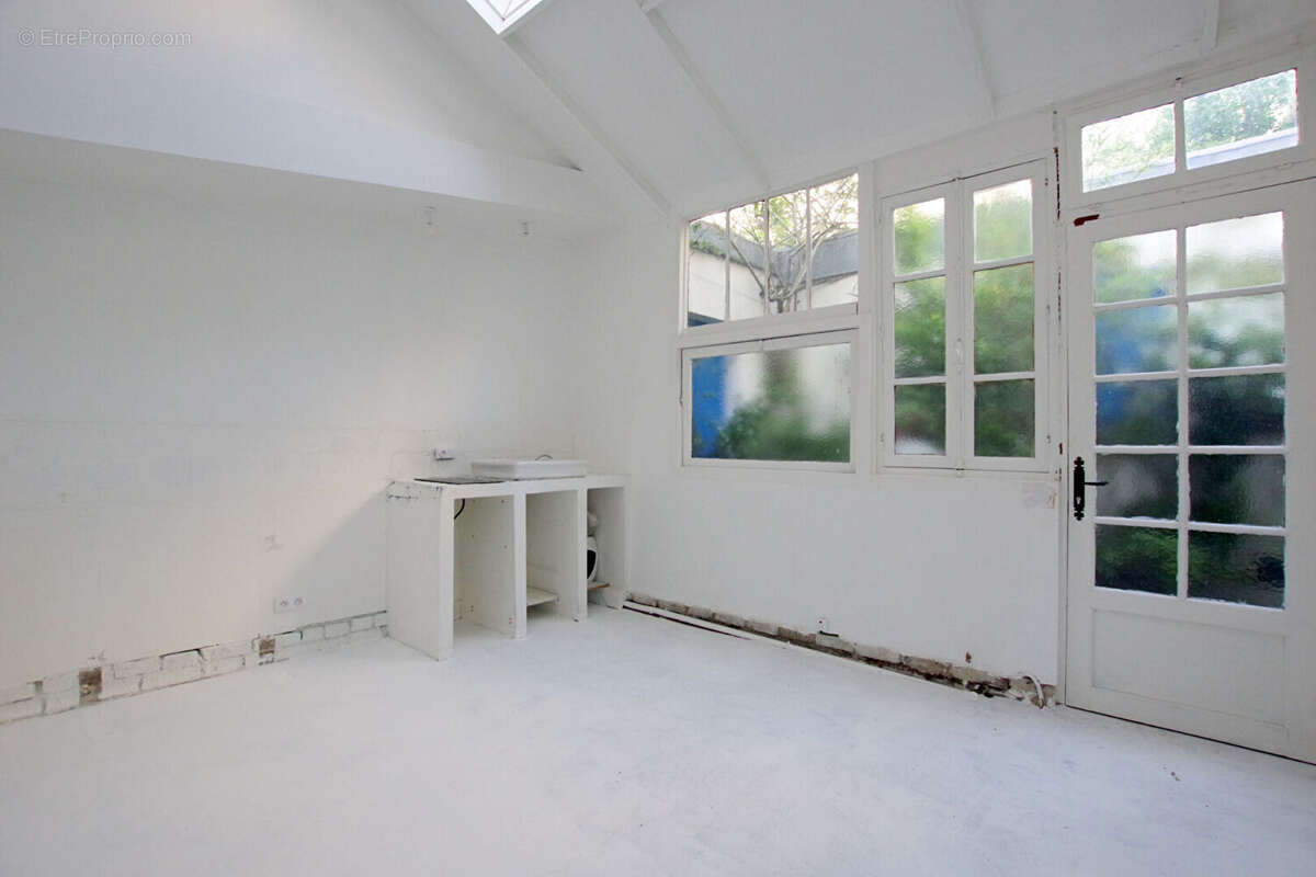 Commerce à PARIS-14E