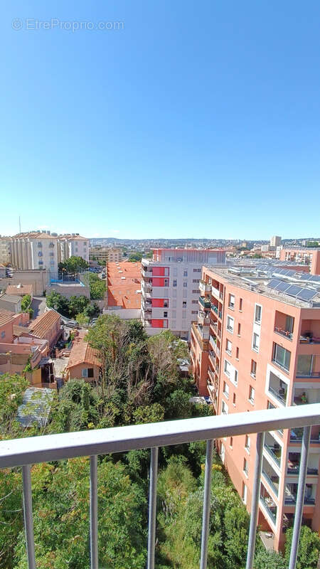 Appartement à MARSEILLE-3E