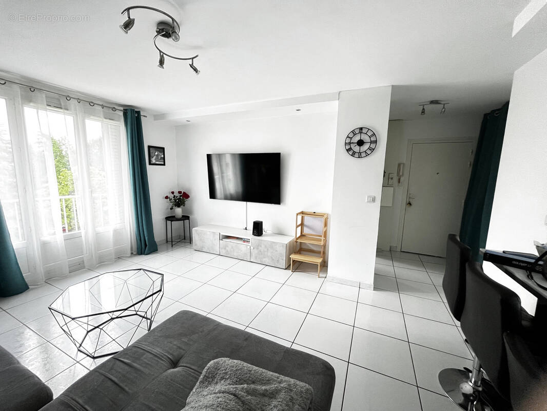 Appartement à SAINT-MARTIN-D'HERES