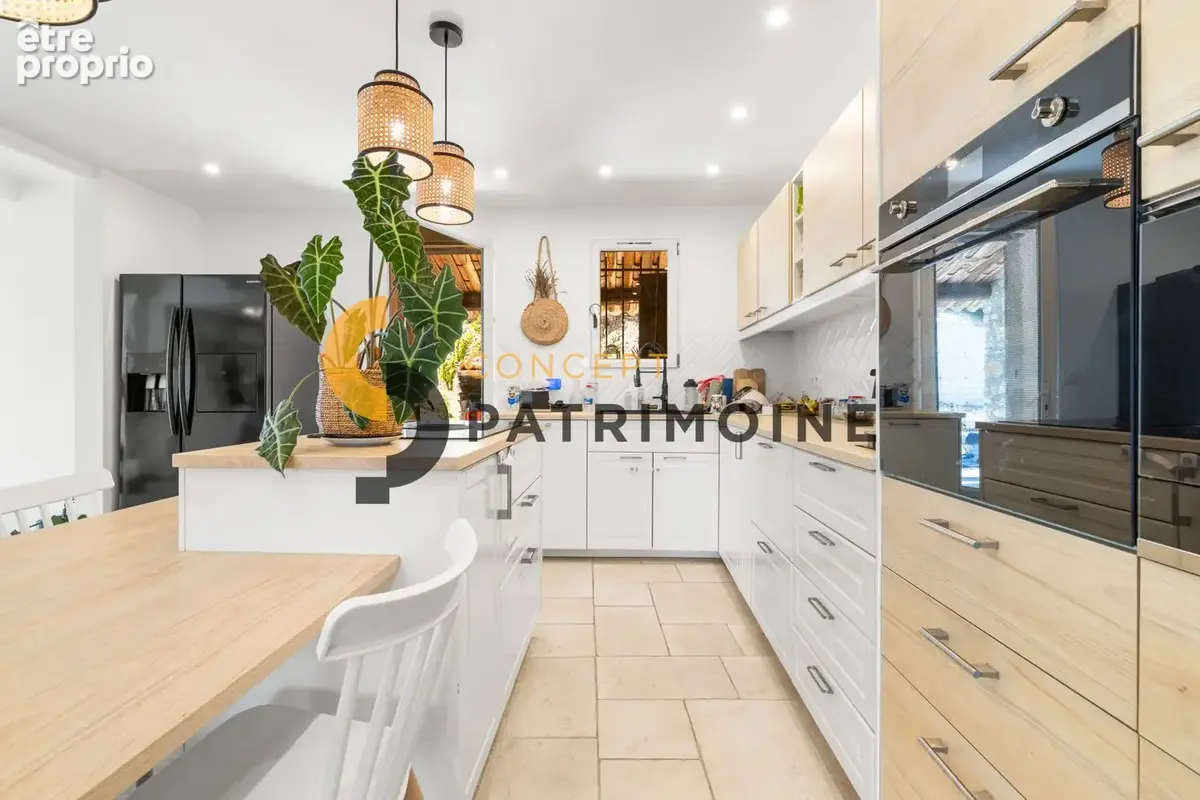 Maison 7 pièces 243 m² à vendre à Saint-Jeannet (06640) - photo 7
