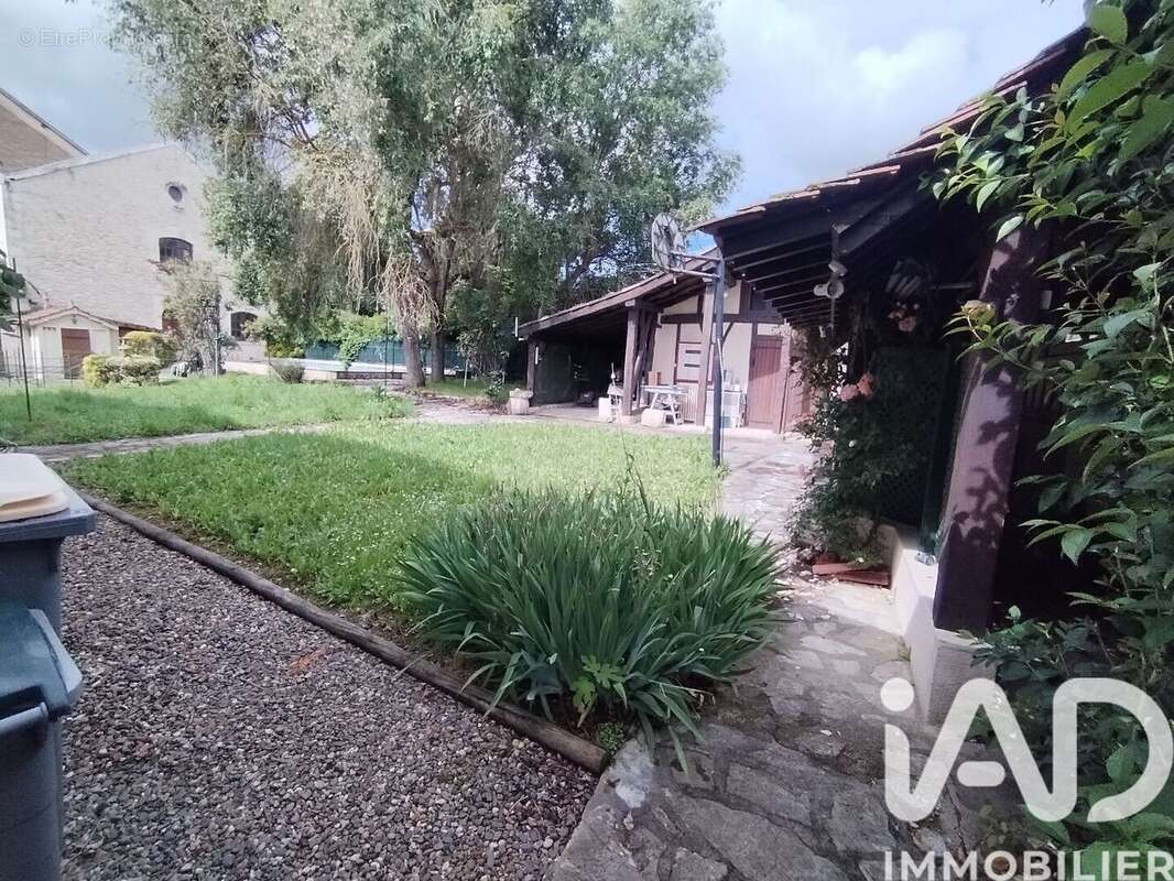 Photo 4 - Maison à VIC-FEZENSAC