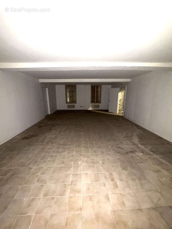 Commerce à LIBOURNE