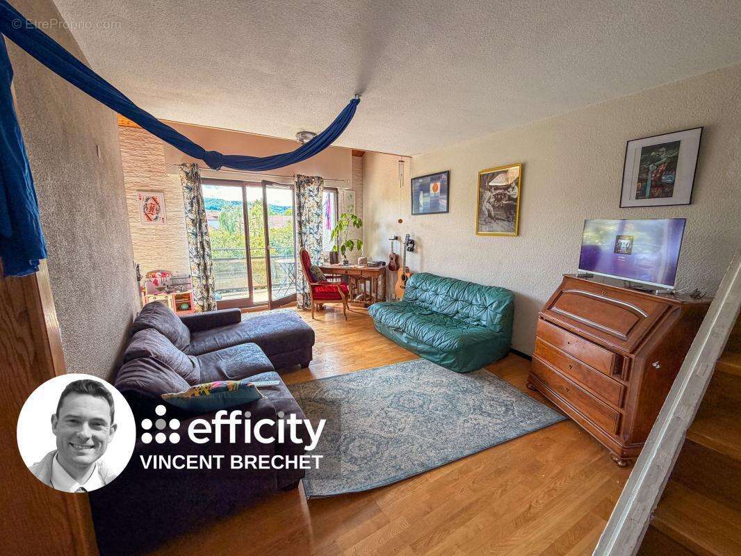 Appartement à FEIGERES