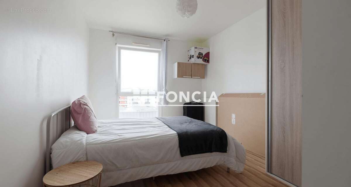 Appartement à FLEURY-MEROGIS