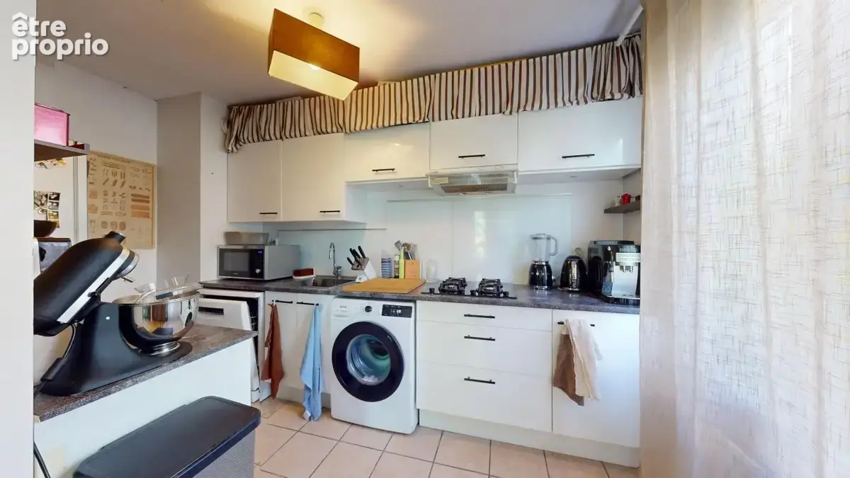 Lyon 4ᵉ – Croix-Rousse  Appartement 2 pièces avec balcon, cave et garage en option ! - photo 6