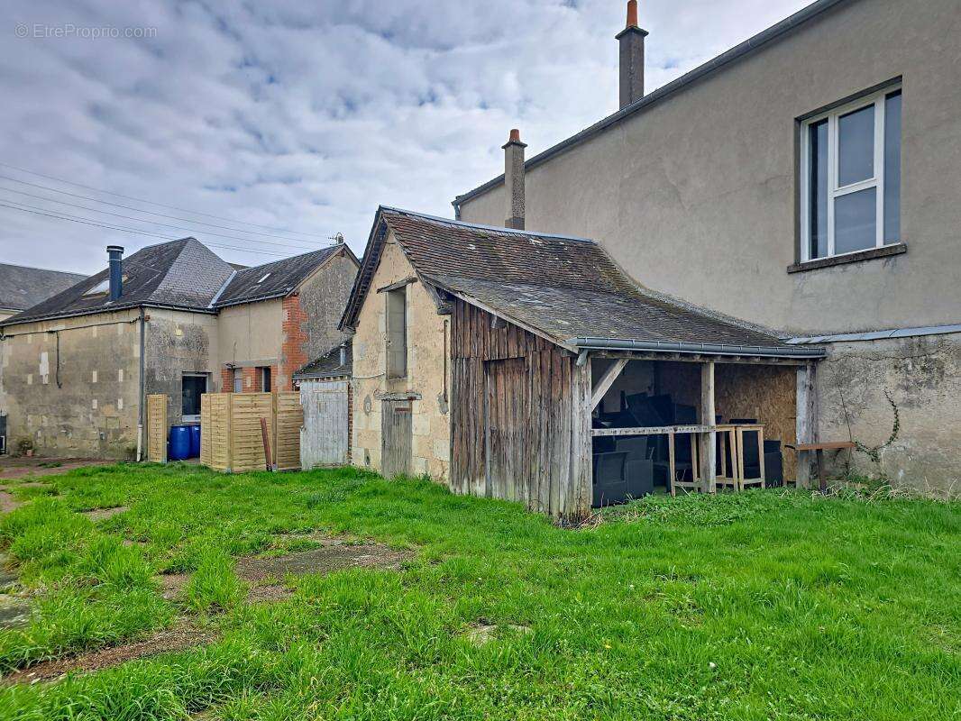 Commerce à CHATEAU-LA-VALLIERE
