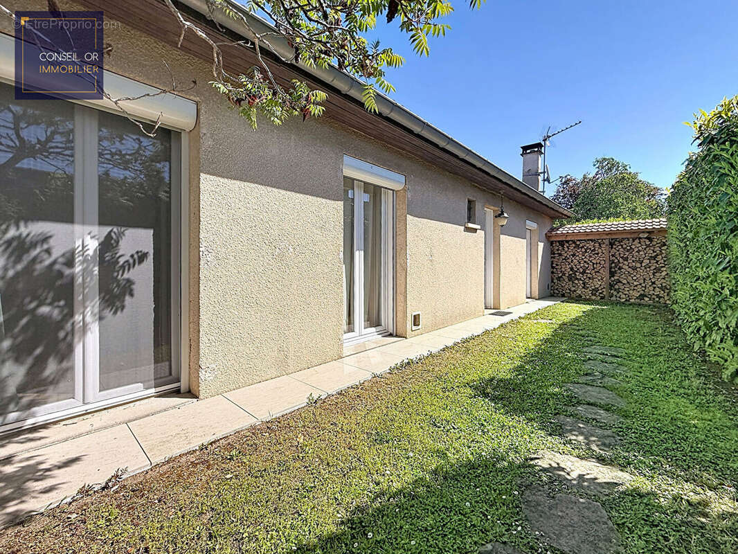 Maison à TERNAY