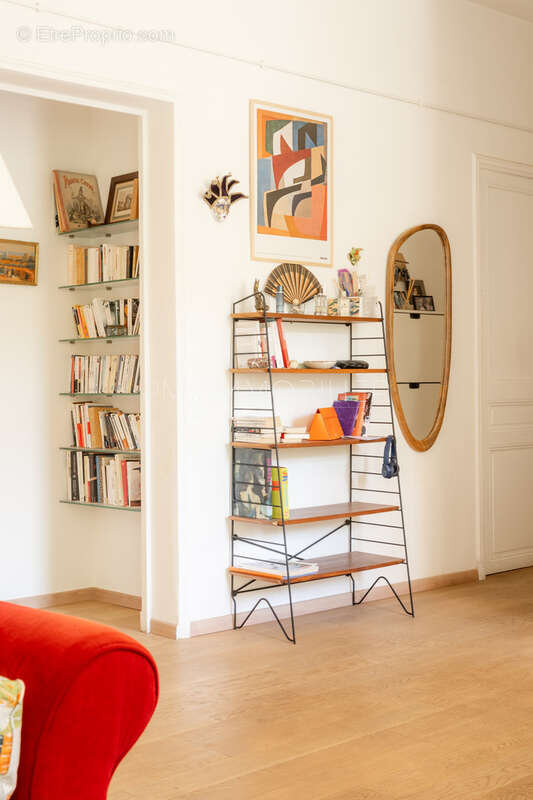 Appartement à MARSEILLE-5E