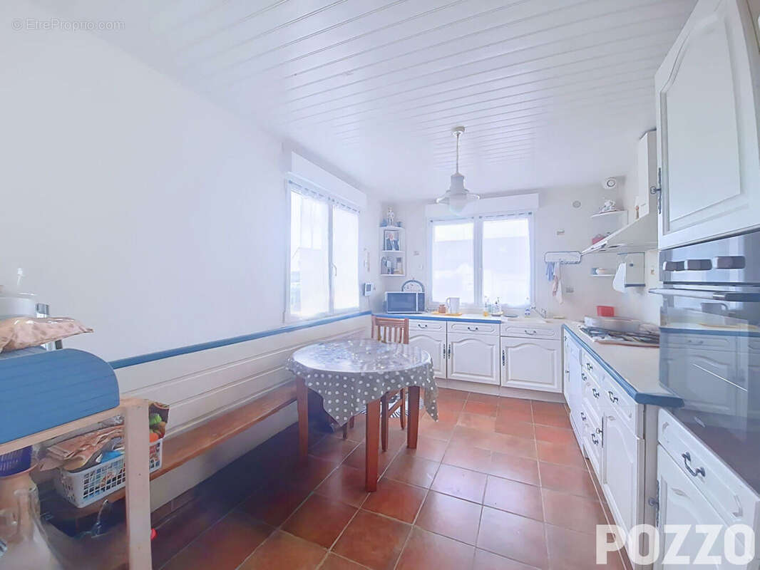 A  Vendre  Maison de 6 pp  Val D Arry   (14210) - photo 3