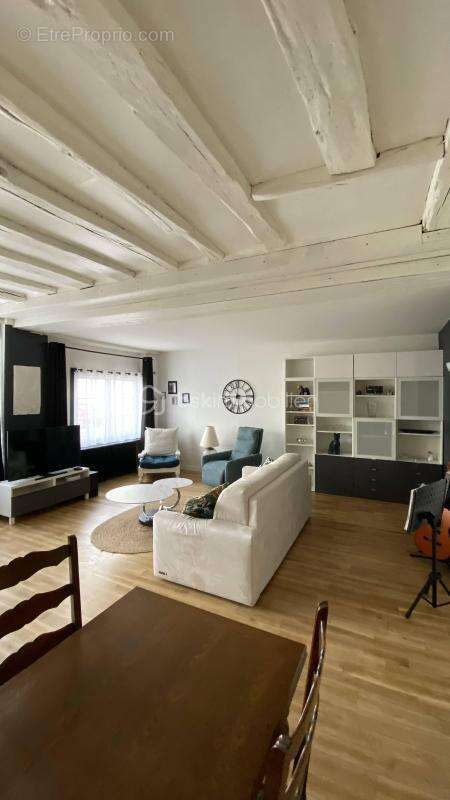 Maison à DAMMARTIN-EN-SERVE