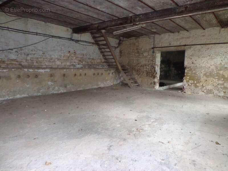 Propriete à vendre 15 pièces EPINEUSE (60) - photo 11