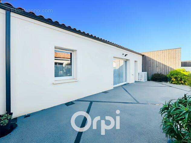 Maison à SAINT-VINCENT-SUR-JARD