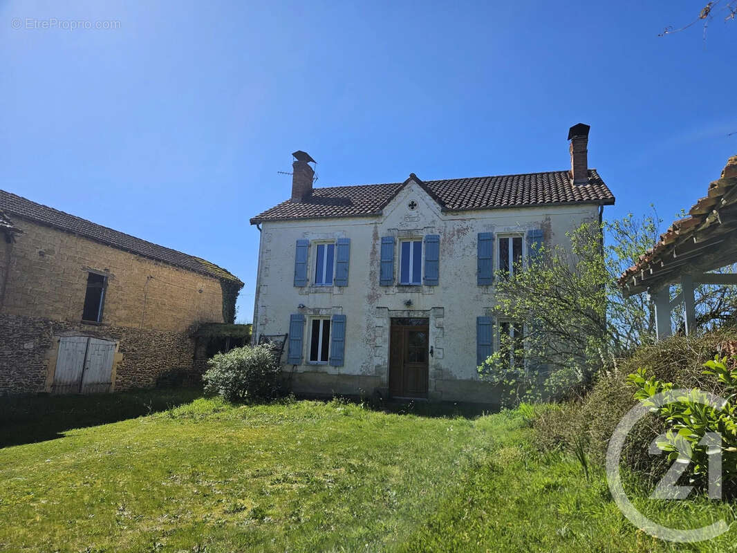 Maison à HAGETMAU