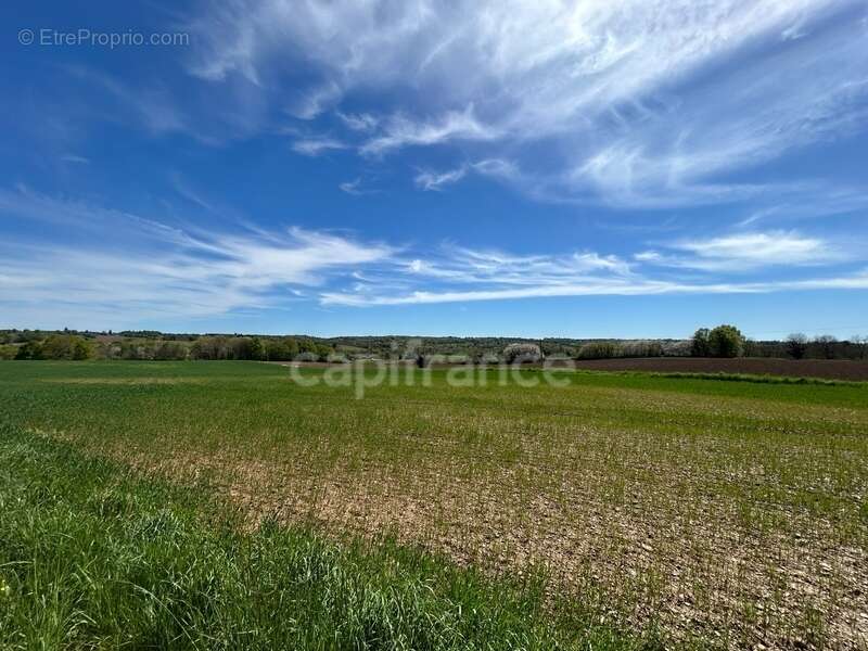 Maison à LANOUAILLE