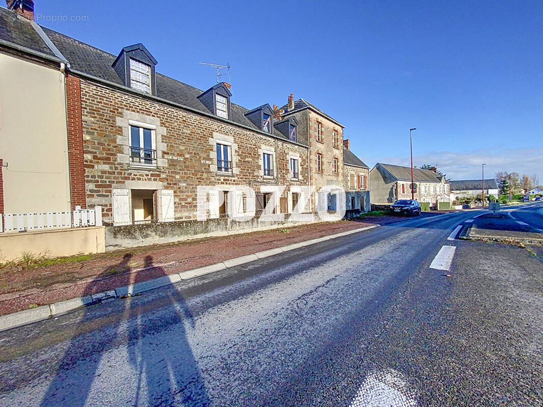 Maison à COUDEVILLE-SUR-MER