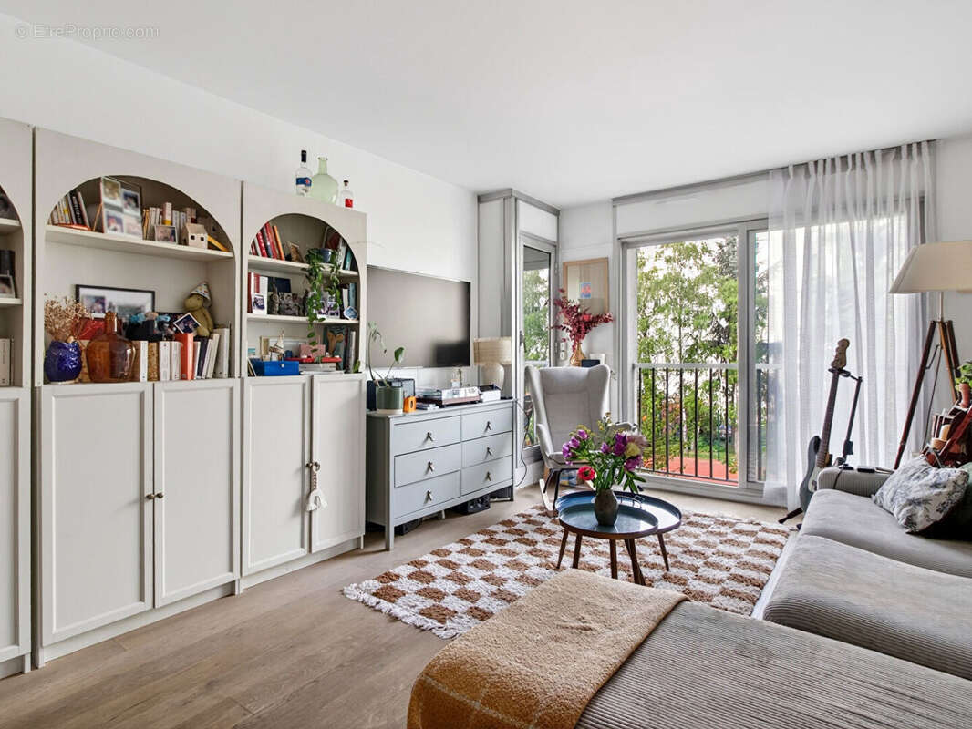Appartement à PARIS-10E