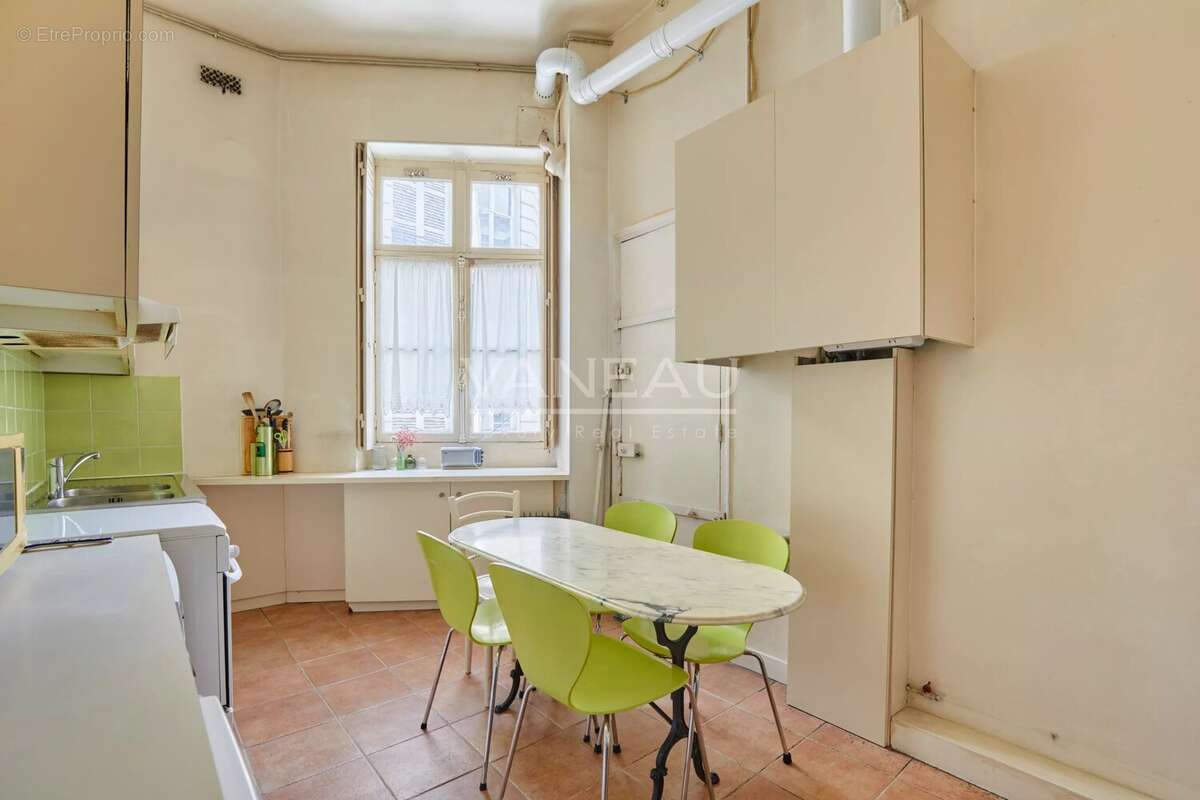 Appartement à PARIS-9E