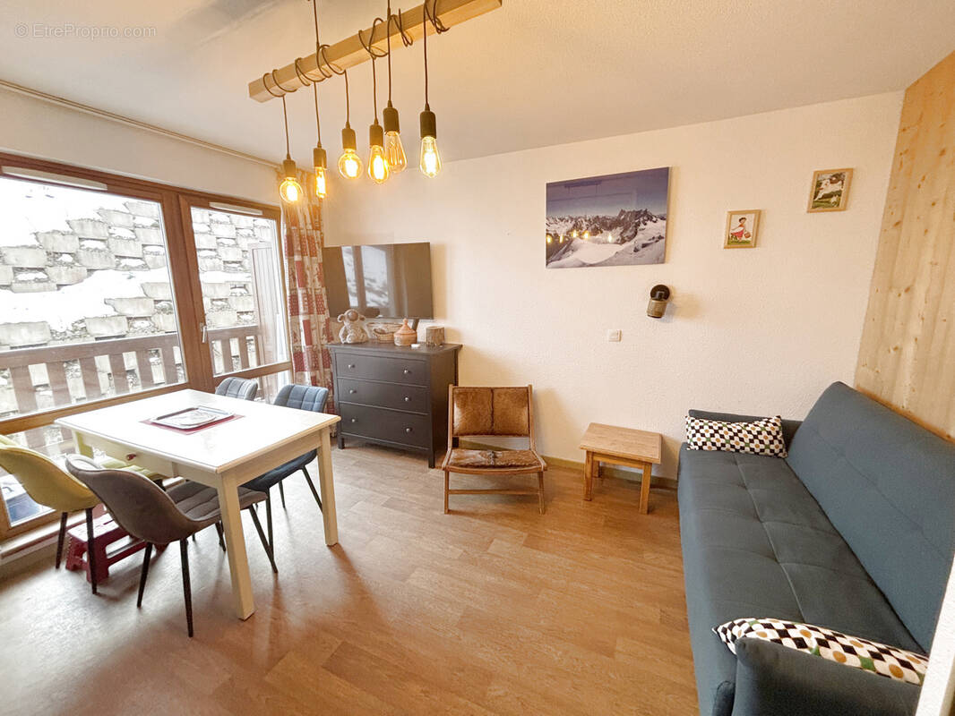 Appartement à SAINT-FRANCOIS-LONGCHAMP