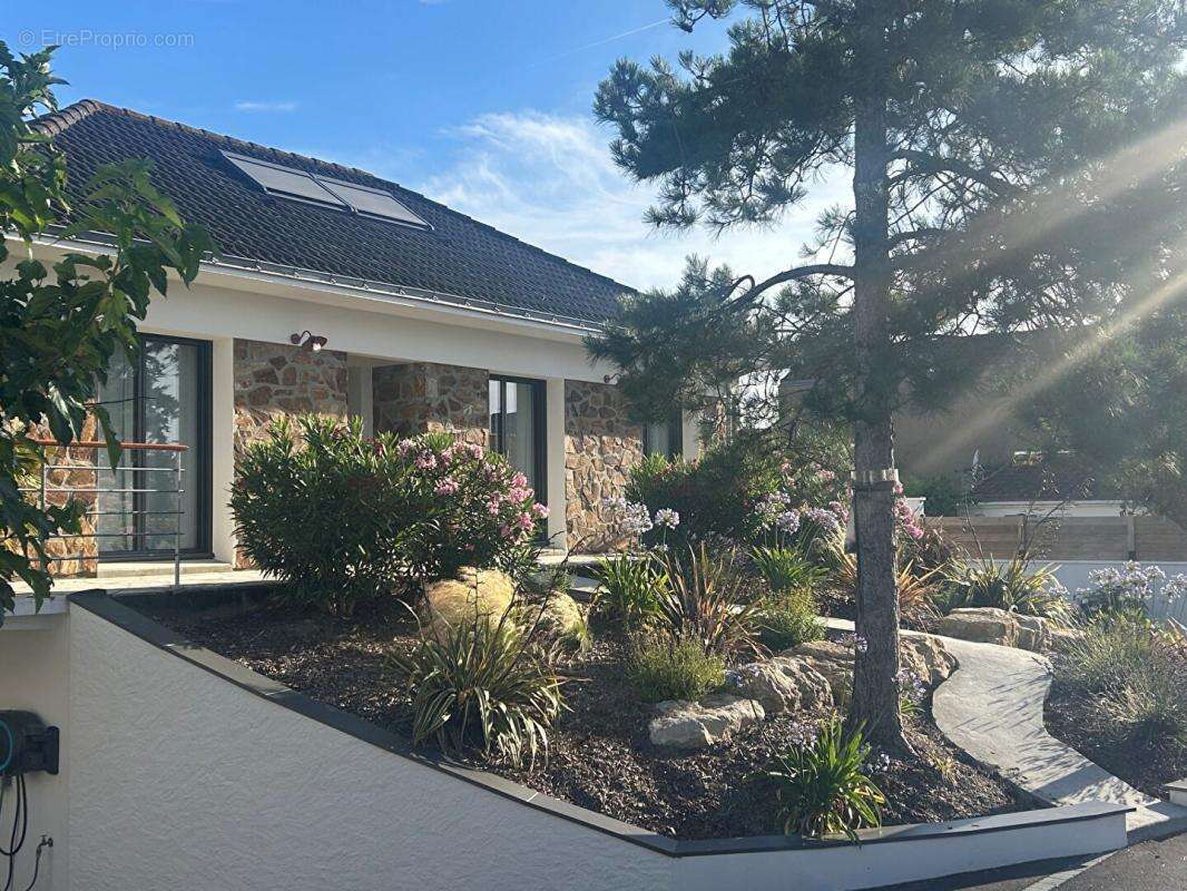 Maison de charme rénovée Quartier Gourmalon à PORNIC - photo 2