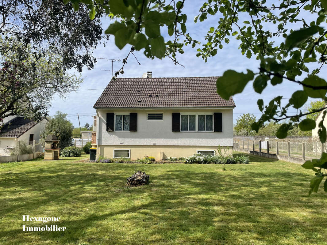 Maison à OUSSON-SUR-LOIRE