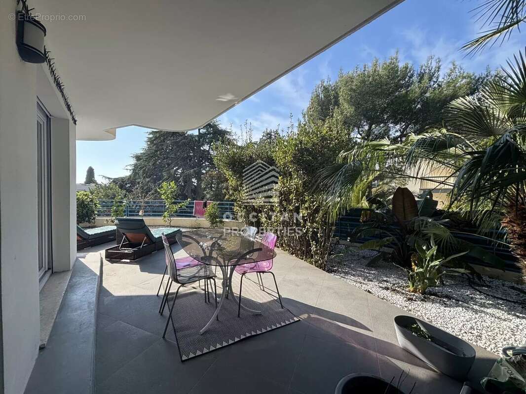 Appartement à CANNES