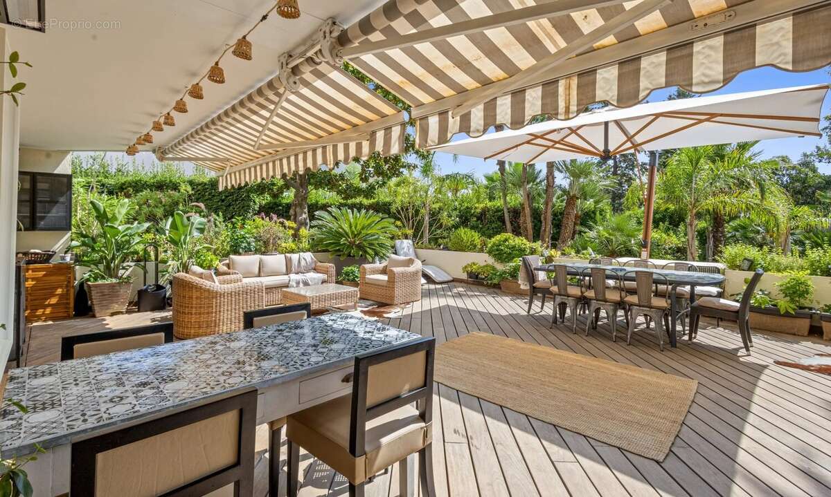 Cannes - palm beach - 3 pieces 54 m² - terrasse 80m² - vue mer - piscine - parking - photo 5