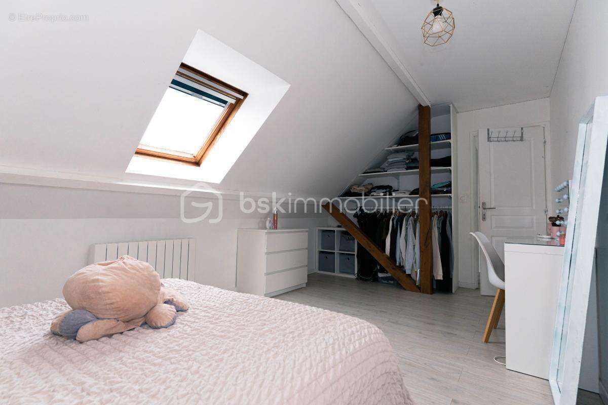 Maison 6 pièces - 4 chambres - 113,01m² - photo 16