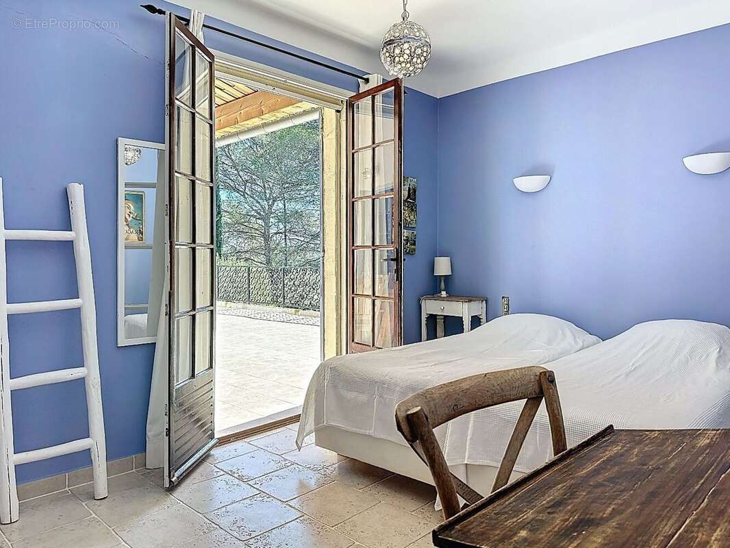 Maison à LORGUES