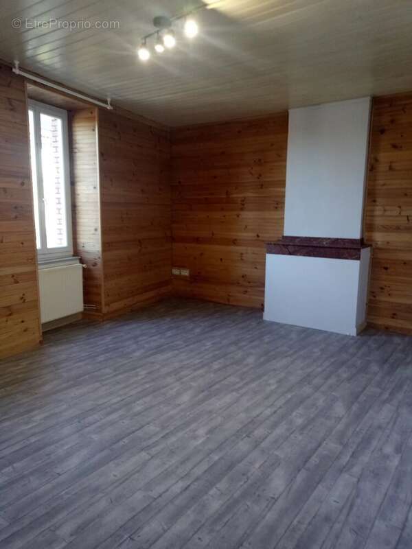 Appartement à MONTREDON-LABESSONNIE