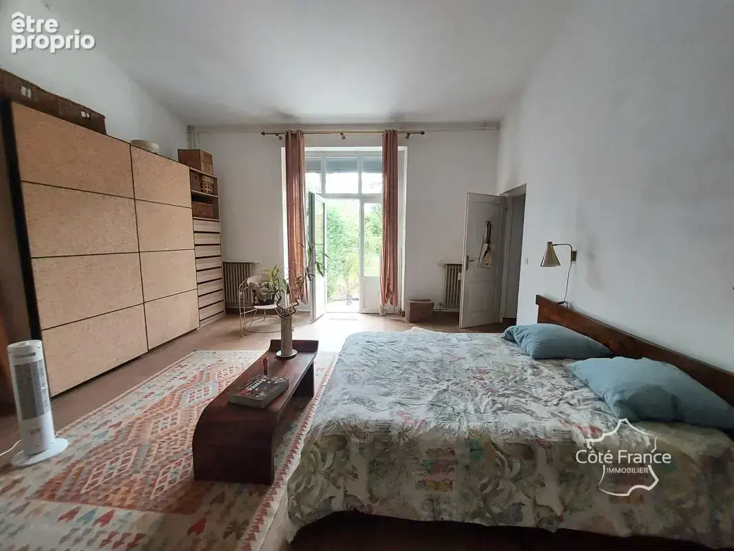 Une demeure en pierre unique dans un écrin de plus de 4 000 - photo 10