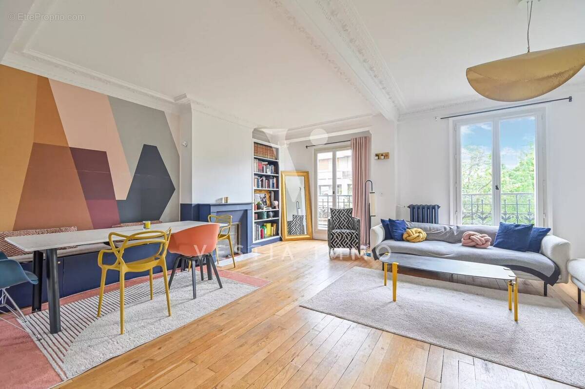 Appartement à NEUILLY-SUR-SEINE