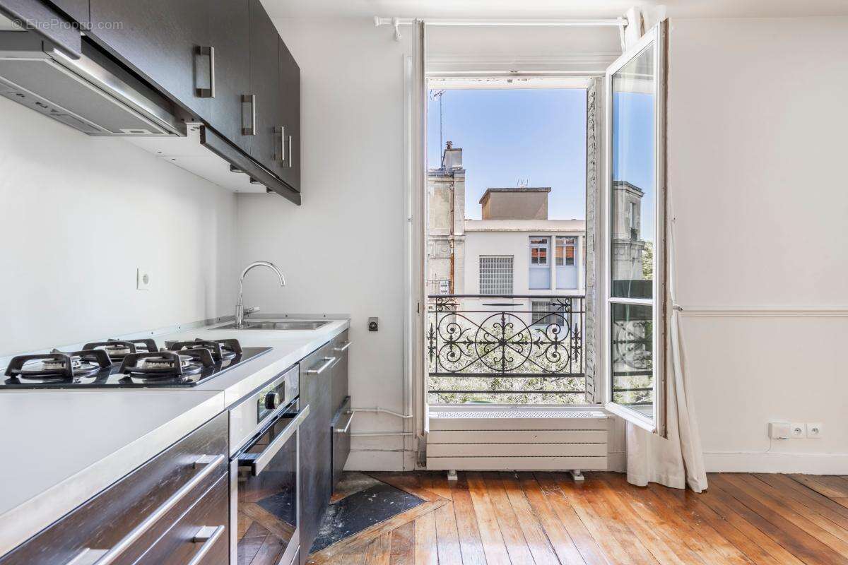 Appartement à PARIS-12E