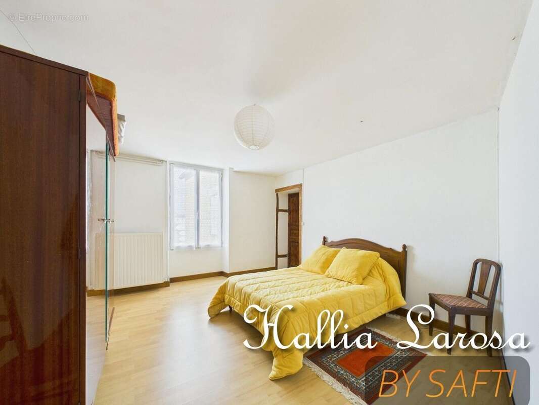 Photo 6 - Maison à LUSSAC-LES-CHATEAUX