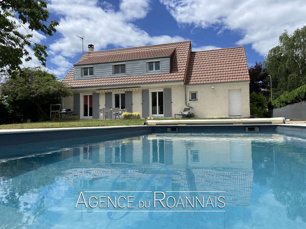 Maison de 130m2 assise sur un terrain clos de 1010m2 avec piscine - photo 2